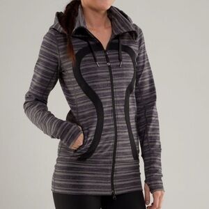 Lululemon Stride Jacket Size 4 Black Stripes‎ Galore / Black Long Hooded Zip Up